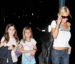 Shauna Sand et ses filles à Los Angeles, le 22 novembre 2009