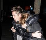 Giovanni et Sophie Tapie arrivent au Queen. 22/11/09