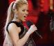 Regardez la leçon de style de Shakira : tapis rouge, récompense et live... Elle est parfaite !
