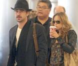 Colin Farrell et sa petite amie, Alicja Bachleda-Curus, rentrent de week-end. Los Angeles le 29 novembre 2009.