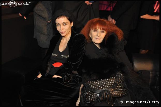 Emmanuelle Béart et Sonia Rykiel à la soirée de lancement de la collection Sonia Rykiel pour H&amp;M le 1/12/09 au Grand Palais à Paris
