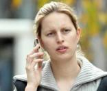 Karolina Kurkova et son amoureux Archie Drury dans les rues de New York avec leur adorable petit Toby