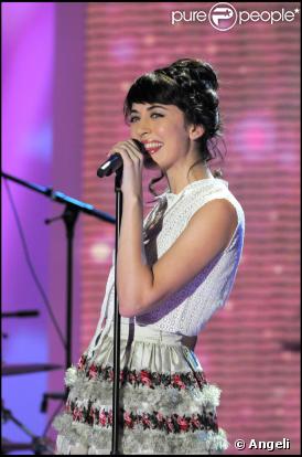 Nolwenn Leroy lors de l'enregistrement de l'émission Vivement Dimanche le 2 décembre 2009