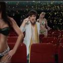 Regardez Quentin Mosimann dans un univers sexy et décalé qui va vous rendre... "toqué" !