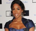 Kelly Rowland, à l'occasion de la soirée organisée par la Elton John AIDS Foundation, qui s'est tenue au Grovesnor House Hotel de Londres, le 13 décembre 2009.