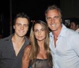 David Ginola, sa femme Coralie et leur fils andréa, le 30 juillet 2008.