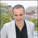 Le réalisateur Olivier Assayas... est papa !