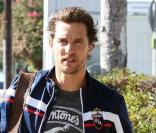 Matthew McConaughey sort d'un rendez-vous à Santa Monica le 18 décembre 2009