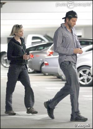 Bradley Cooper et Renée Zellweger s'offrent un cinéma à Hollywood le 21 décembre 2009