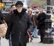 Céline Dion et René Angélil se baladent à New York avec leur nouveau petit chien. Décembre 2009