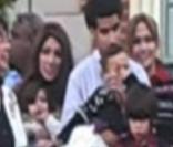 Jennifer lopez avec ses enfants à Disneyland le 25 décembre 2009