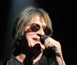 Jacques Dutronc de retour sur scène après 17 ans, ici au Zénith de Paris le 12 janvier 2010 !
