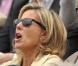 A Roland Garros Arnaud Lemaire et Claire Chazal ont peut-être les mêmes mèches blondes mais pour le reste tout les oppose... Si Arnaud est sage comme une image, Claire, elle, est carrément dissipée !  