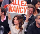 Eva Longoria en maillot de basket, ou portant une ravissante banderole afin de soutenir son beau-frère, Terrence, dans l'équipe de Nancy... la plus symathique de nos supportrices sexy !