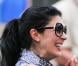 Mais sur les courts Philippe Chatrier ou encore Suzanne Lenglen, c'est notre princesse Frenchy qui mène la danse. Pour soutenir son amoureux, Arnaud Clément,Nolwenn Leroy est prête à tout : sauter, crier, vibrer, pleurer... Une véritable fan !