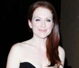 Julianne Moore à la sortie du restaurant La Dolce Vita, dans le quartier de Beverly Hills, à Los Angeles, le 14 janvier 2010.