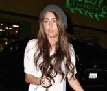 Miley Cyrus se rend, le 16 janvier, dans un salon de manucure et de pédicure. La voilà belle jusqu'au bout des ongles en prévision de ses trois concerts à Las Vegas, du 18 au 20 janvier !