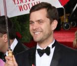 La star de  Fringe  et celle d' Inglorious Basterds , l'un des plus beau CV de la soirée, pour Dianne Kruger et Joshua Jackson à la remise des Golden Globes à Los Angeles, le 17 janvier 2010 !