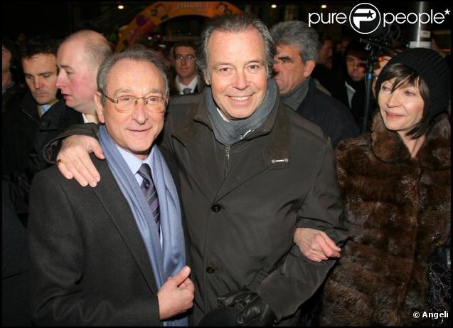 Bertrand Delanoë, Michel Leeb et Viviane Blassel à l'inauguration du Train Expo Pièces Jaunes à la Gare du Nord le 20 Janvier 2010