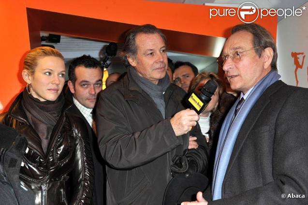 Lorie, Michel Leeb et Bertrand Delanoë lors de l'inauguration du Train Expo pour les Pièces Jaunes à la Gare du Nord à Paris le 20 janvier 2010