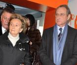 Bernadette Chirac et Bertrand Delanoë lors de l'inauguration du Train Expo pour les Pièces Jaunes à la Gare du Nord à Paris le 20 janvier 2010