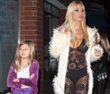 Shauna Sand et ses filles à Beverly Hills. Janvier 2010
