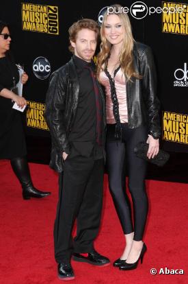 Seth Green (photo : avec sa compagne Clare Dane) : son  Robot Chicken  débarque en France !