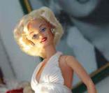 La Barbie la plus glamour : celle à l'effigie de Marilyn Monroe, sans aucun doute !  