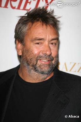 Qui Luc Besson a choisi pour chanter le générique de son film  Adèle Blanc-Sec , qui sortira le 14 avril 2010 ?
