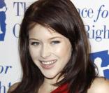 Renee Olstead arrive au Gala annuel The Alliance for Children's Rights à l'Hôtel Beverly Hilton à Beverly Hills le 10 février 2010