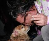 Mickey Rourke est le grand vainqueur du baiser le plus canin ! Un acteur qui a du chien ! 