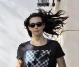 Pour Liv Tyler, le jogging est un sport qui se pratique etre copines !  
