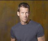 James Denton de Desperate Housewives alias le plombier le plus sexy des Etats-Unis : Heu... si on a un problème de tuyauterie, on peut l'appeler ? Chaleur estimée à... 75 % ! 
