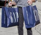 Jerry O\'Connell faisant son shopping à Beverly Hills, le 24 février 2010