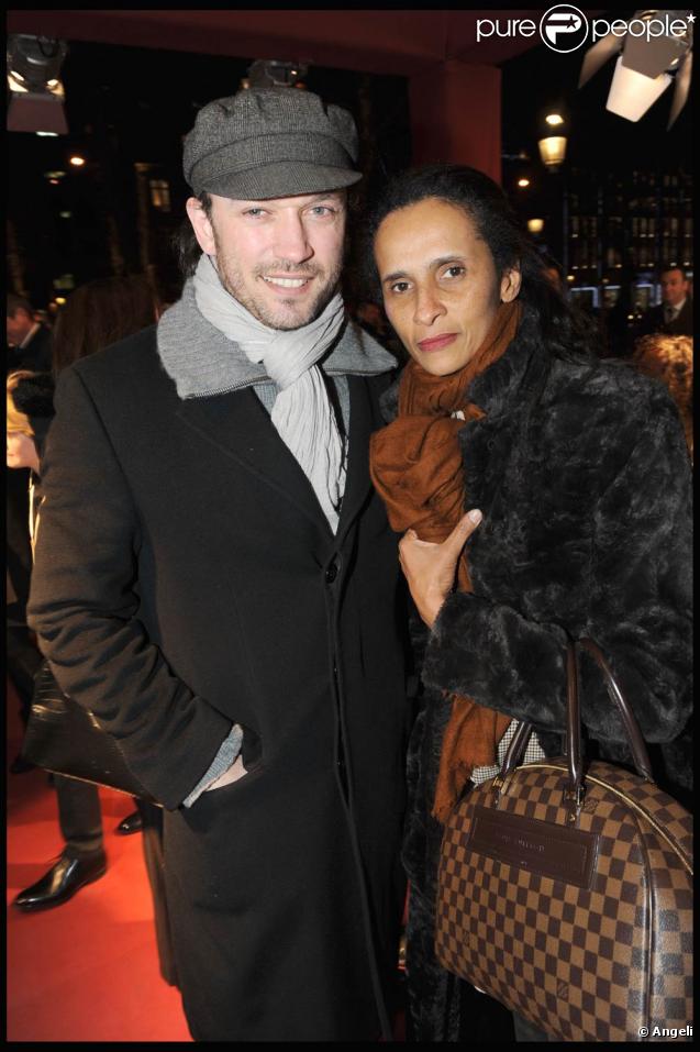 Vincent Perez et Karine Sylla à l'occasion de l'avant-première de  La Rafle  qui s'est tenue au Gaumont des Champs-Elysées, à Paris, le 8 mars 2010.
