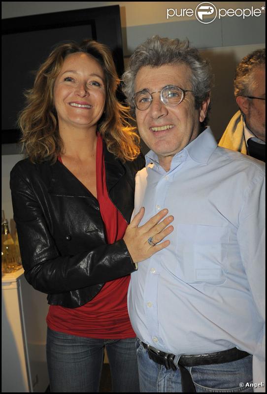 L'humoriste Julie Ferrier au côté de Michel Boujenah à la générale du spectacle de Michel Boujenah 