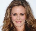Alicia Silverstone bientôt en tournage de <i>Vamps</i>, sous la direction d\'Amy Heckerling.