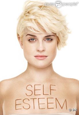 Kelly Osbourne, nouvelle ambassadrice de la marque de cosmétiques spécialisé dans le bronzage St Tropez tanning products