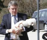 Le bichon de l'ancien président lors de l'inauguration de l'exposition Dior la passion créatrice dans le musée du président Chirac à Sarran le 20 mars 2010