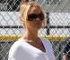 La belle Pamela Anderson venue supporter son fils lors d'un match de baseball, à Malibu, le 20 mars 2010.