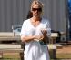 La belle Pamela Anderson venue supporter son fils lors d'un match de baseball, à Malibu, le 20 mars 2010.