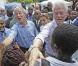 Bill Clinton et George W. Bush ensemble au chevet de Haïti : l'un est acclamé comme le messie, et l'autre hué !