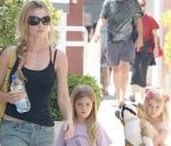 Lola et Sam préfèrent nettement rester avec leur maman Denise Richards car leur papa Charlie Sheen et sa nouvelle chérie Brooke Mueller ne sont pas vraiment des plus équilibrés !  
