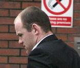Wayne Rooney sortant d'un hôpital de Manchester après des examens complémentaires suite à sa blessure subie mardi soir lors du match de Champions League face au Bayern Munich le 30 mars 2010