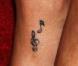 Rihanna adore soigner son look, ce qui passe également par son corps. En vraie fan de tatouages, elle en compte 13 !