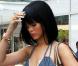 Même dans ses street looks, Rihanna est une reine ! Petite robe, jean large taille haute et escarpins, une vraie icône de mode !  