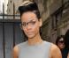 Rihanna adore les cuissardes et n'hésite pas à les porter avec une tenue très courte ou encore une simple veste de blazer !  