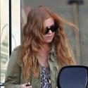 Isla Fisher : un look charmant et une bague de mariée... inratable !