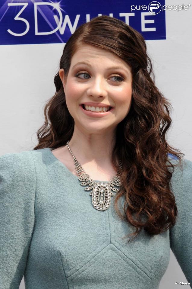 Michelle Trachtenberg au Herald Square à New York, le 6 avril 2010 