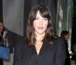 Liv Tyler a également une ligne qui lui fait parfois défaut, mais ce n'est pas pour autant qu'elle en perd son charme ! 